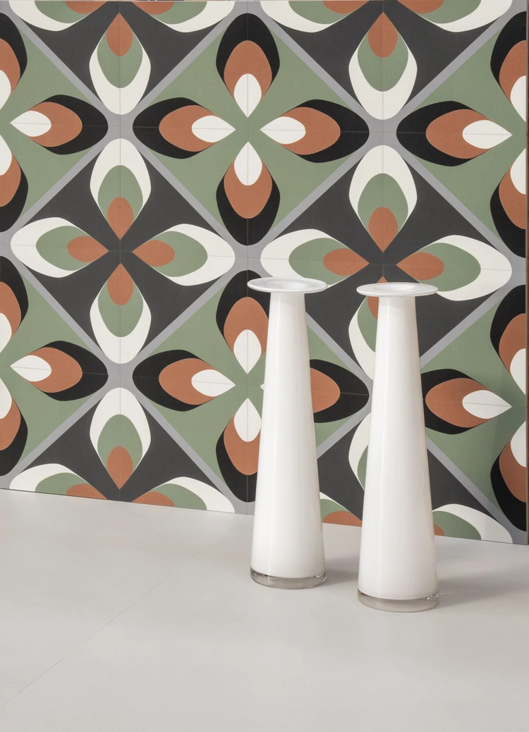 Fun Play 02, Insideart White