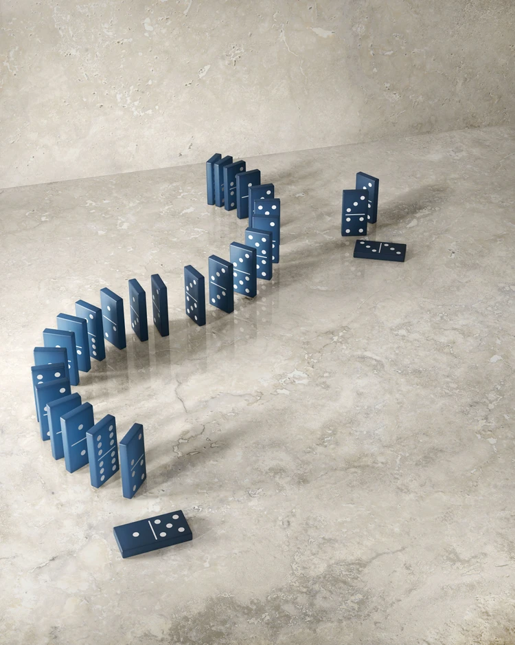 Invictus Cross Pearl