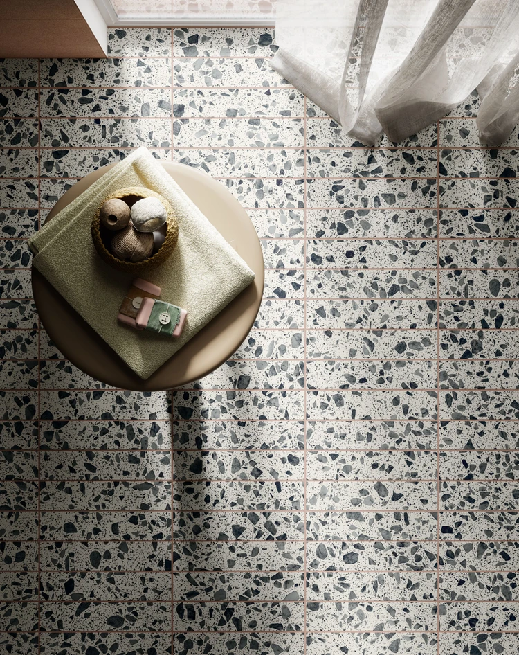 Iro Rose, Iro Next Black