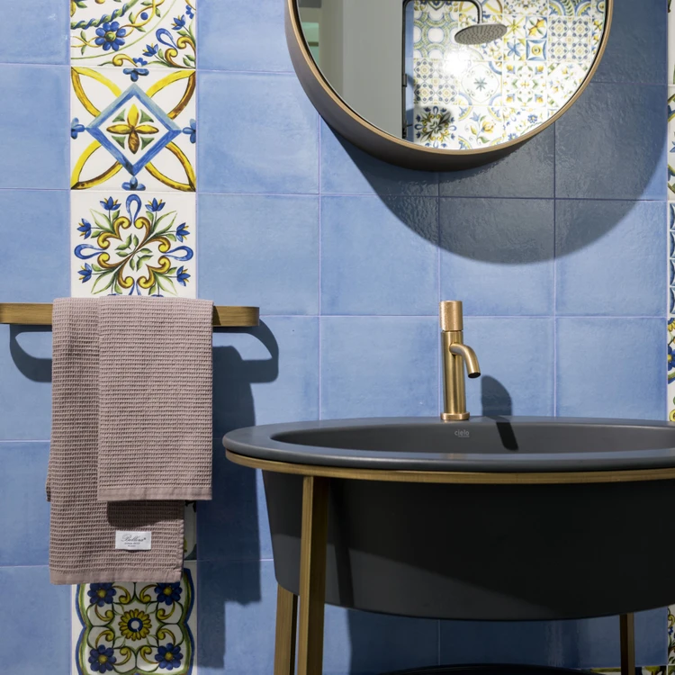 _VITA_Azzurro Luc-Fiore Mix Luc