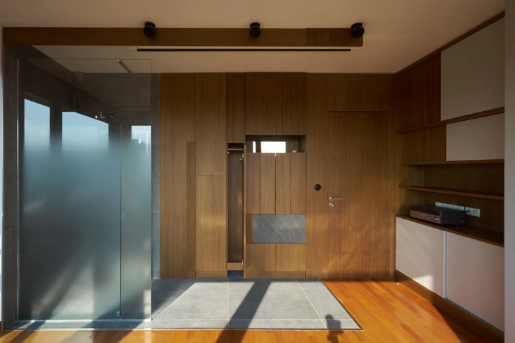 En-suite shower