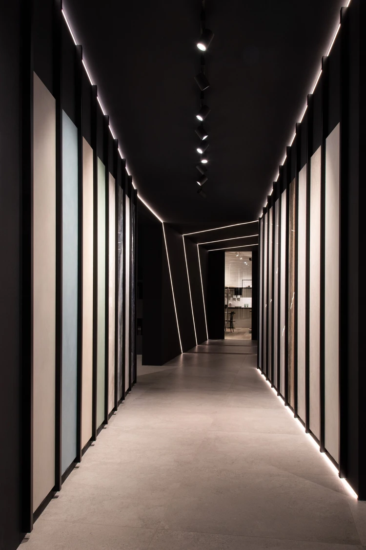 FOTO CORRIDOIO HOME SPACE
