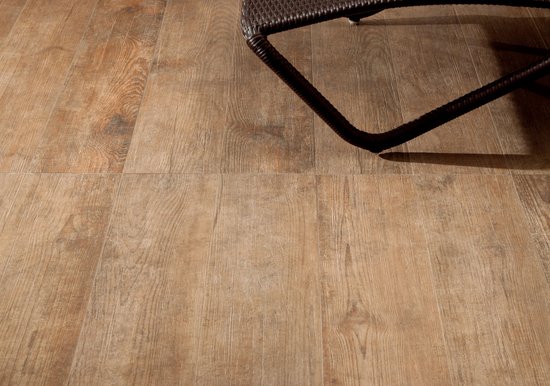 Nature: wood effect tiles