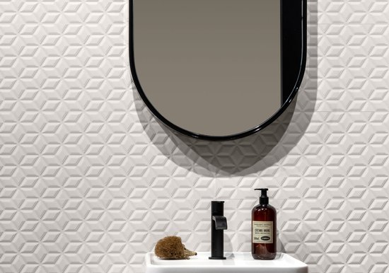 Spring: porcelain bathroom tiles